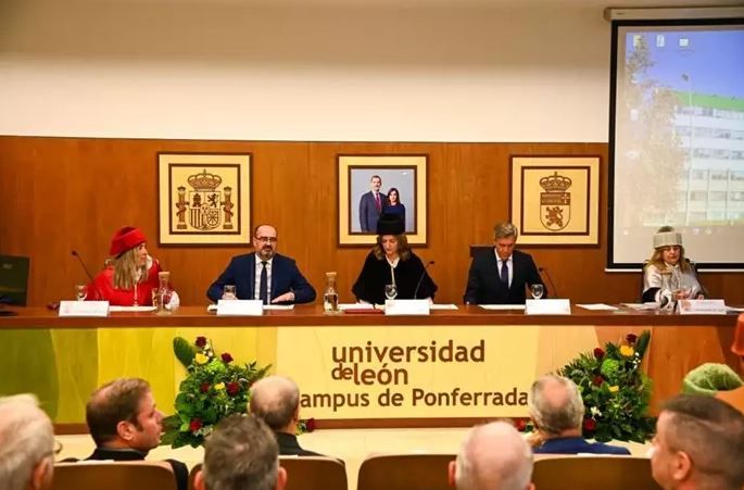 Imagen de archivo de un acto en el campus de Ponferrada. | ULE