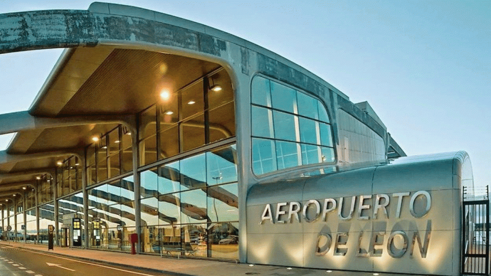 Imagen de archivo del aeropuerto de León. L.N.C.