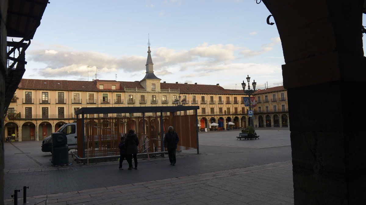 Quieren que el mercado tradicional de la Plaza Mayor se respete y no se cambie dependiendo de otros eventos. | MAURICIO PEÑA