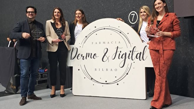 Entrega del premio en la gala de Bilbao. Entrega del premio en la gala de Bilbao.