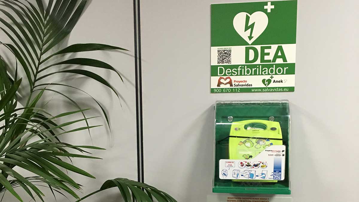 desfibriladormicsalvavidas.jpg desfibriladormicsalvavidas.jpg