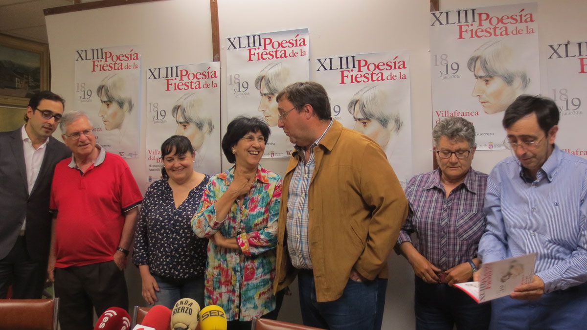 Presentación de la XLVII Fiesta de la Poesía que se celebrará los días 18 y 19 de junio. | L.N.C. Presentación de la XLVII Fiesta de la Poesía que se celebrará los días 18 y 19 de junio. | L.N.C.