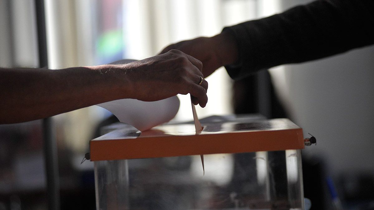 elecciones-urna-dani-3.jpg elecciones-urna-dani-3.jpg