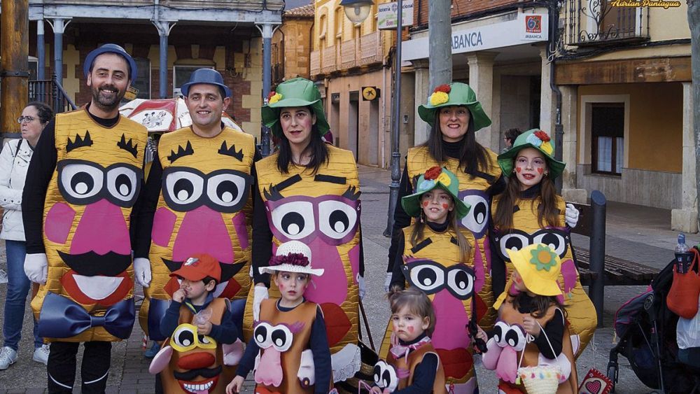 El desfile tendrá lugar en la tarde de este sábado con premios y chocolatada. 