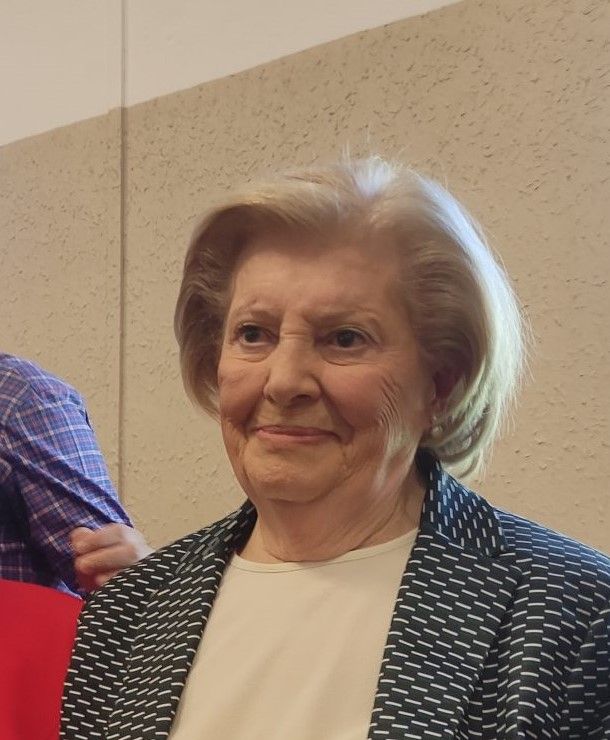 Amalita en la entrega de uno de los últimos reconocimientos por su trayectoria. Amalita en la entrega de uno de los últimos reconocimientos por su trayectoria.