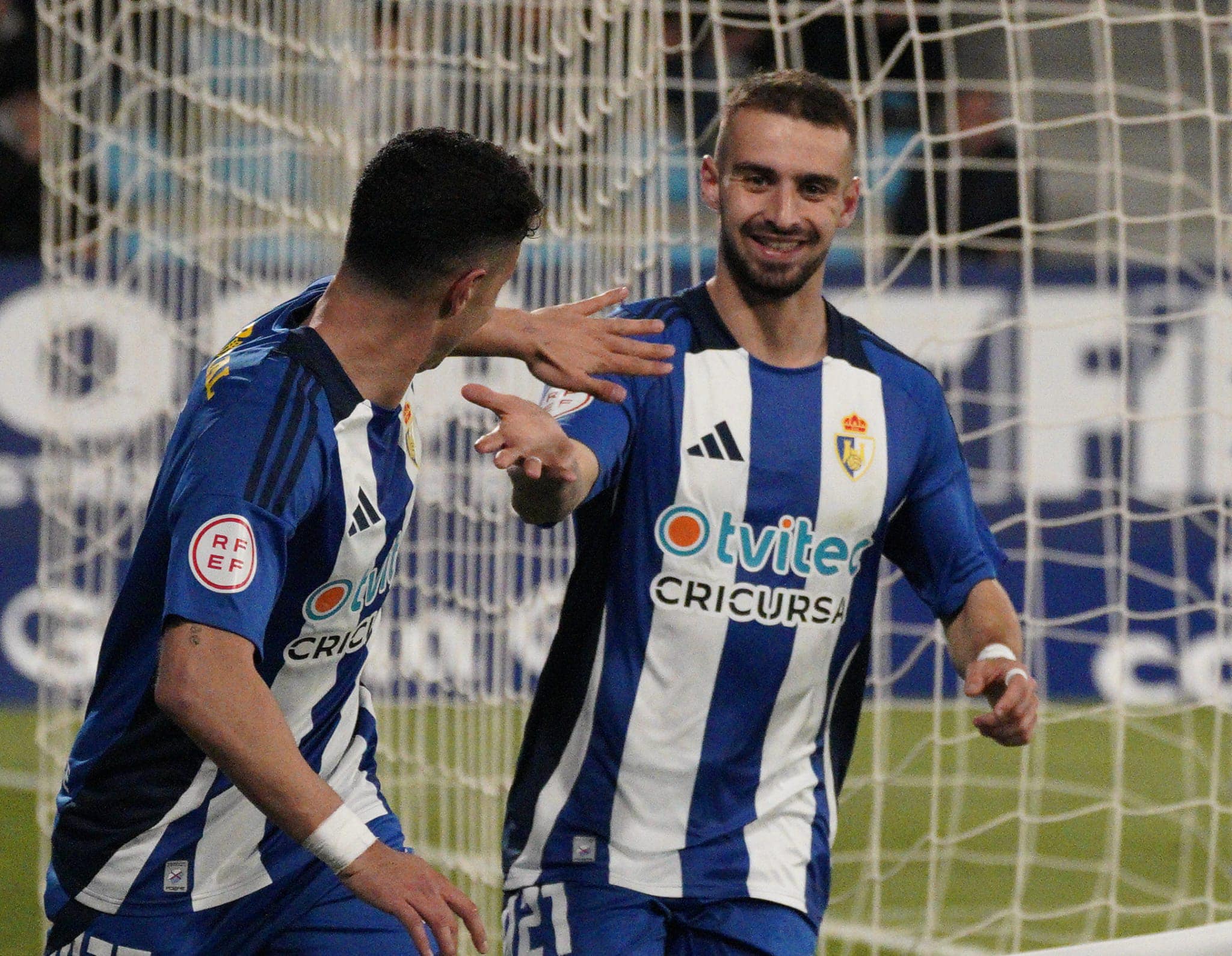 La Ponferradina iguala otro average ante un rival directo, pero lo supera en diferencia de goles por muchos. SDP