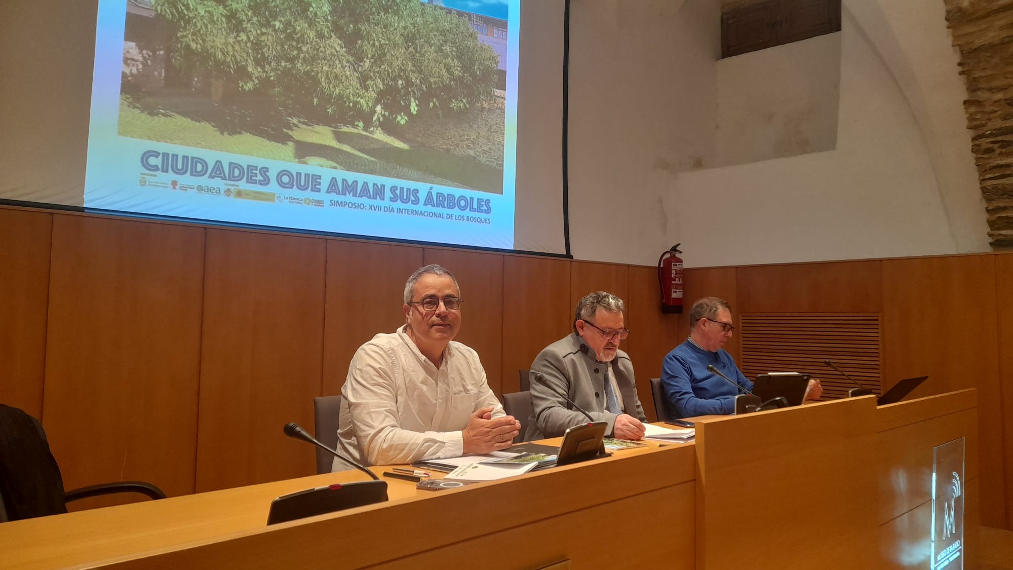 Presentación del simposio en Ponferrada. | MAR IGLESIAS