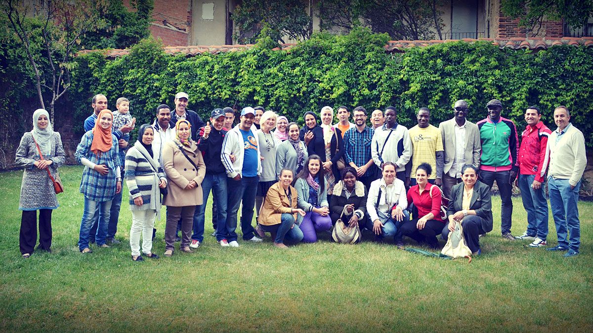 Alumnos de los cursos de español para exntranjeros del curso 2012-2013,. la Fundación ya lleva 10 años esta iniciativa de integración de emigrantes. | FUNDACIÓN SIERRA PAMBLEY Alumnos de los cursos de español para exntranjeros del curso 2012-2013,. la Fundación ya lleva 10 años esta iniciativa de integración de emigrantes. | FUNDACIÓN SIERRA PAMBLEY