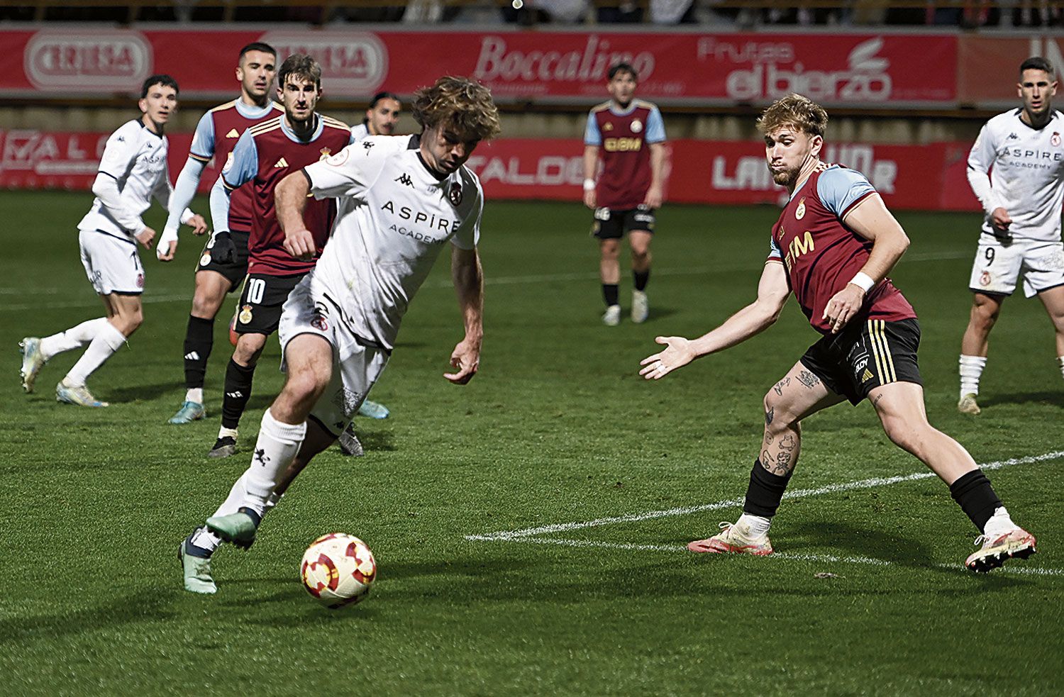 Artola dispara frente al Real Unión. | SAÚL ARÉN