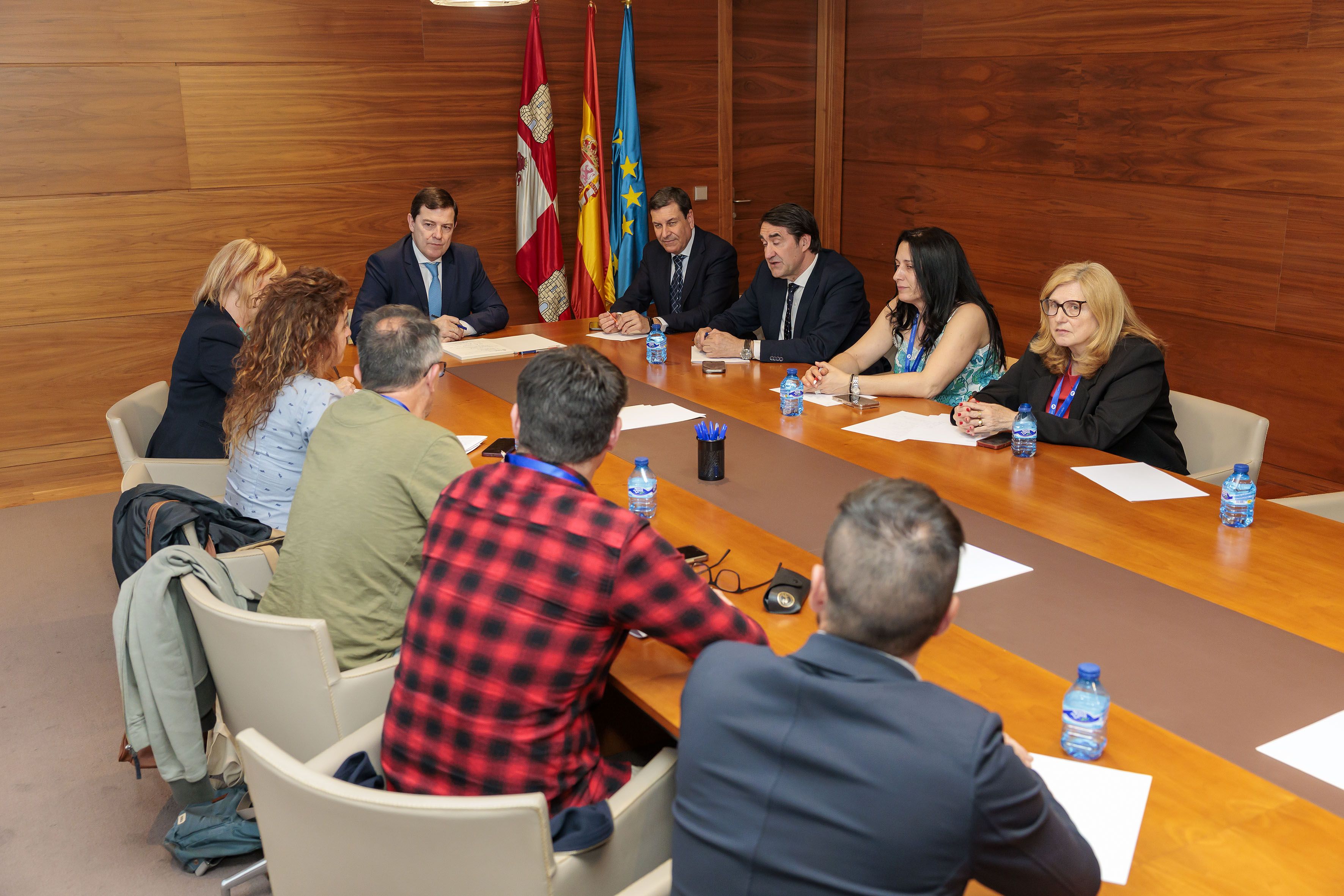 Reunión de Fernández Mañueco con los sindicatos leoneses. | L.N.C.