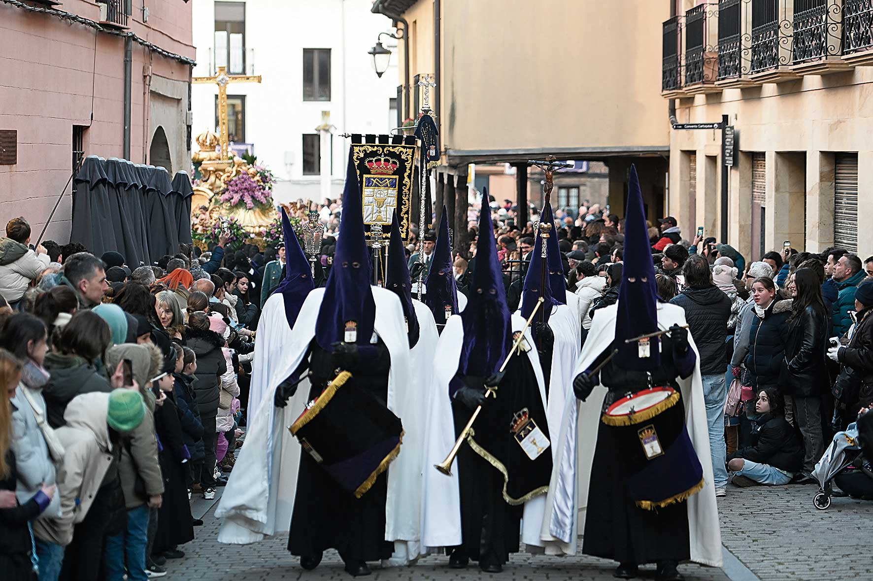 Banda de Minerva en la procesión de la Amargura. Banda de Minerva en la procesión de la Amargura.