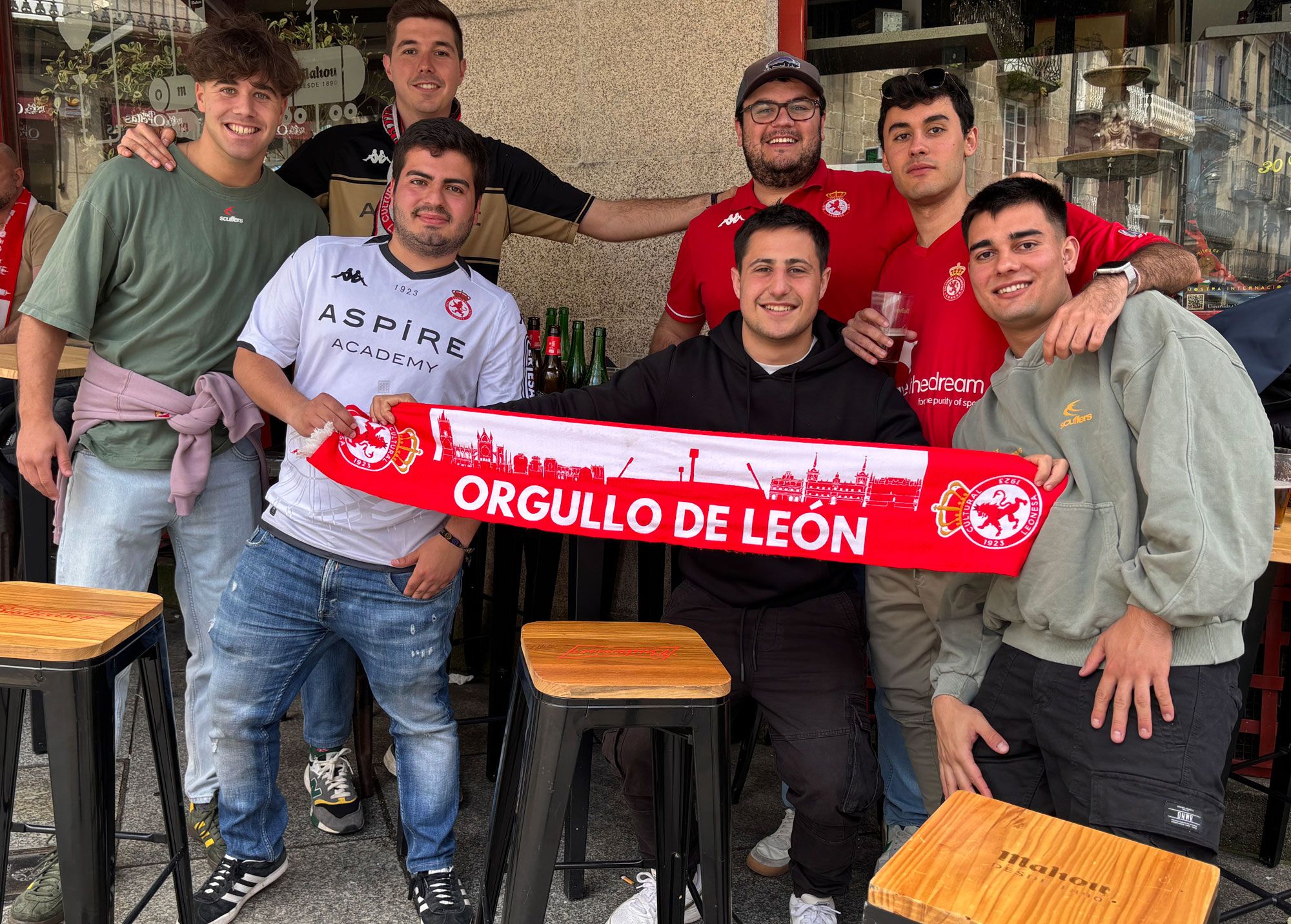 Aficionados de la Cultural en Ourense. Aficionados de la Cultural en Ourense.