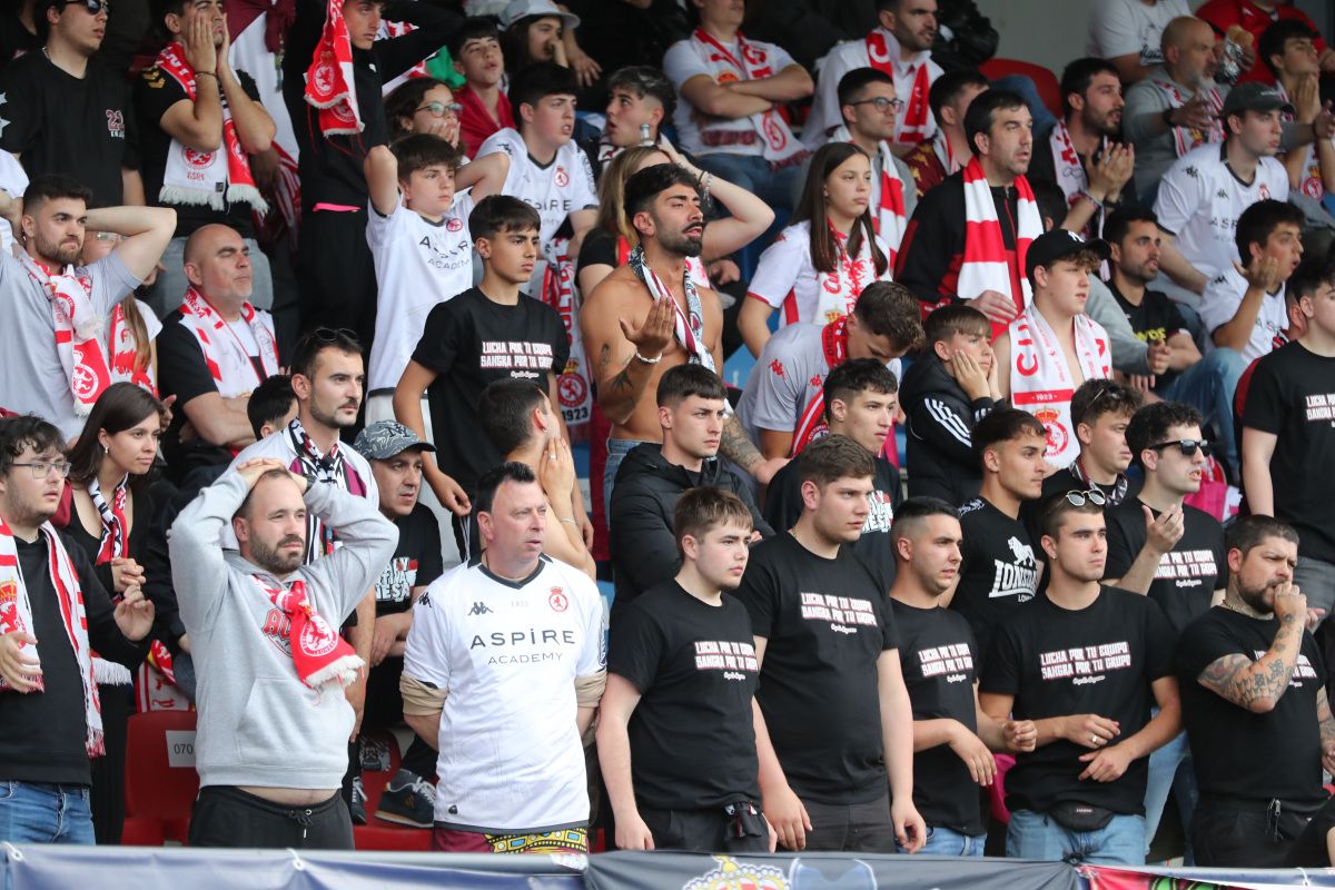 Imagen de la afición de la Cultural en Ourense. | LA REGIÒN