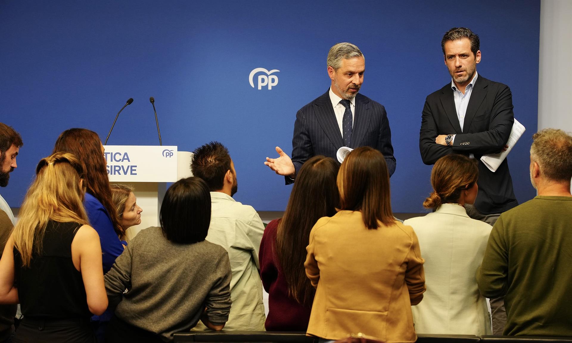 Un instante de la comparecencia del PP.