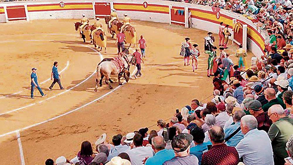 Imagen de archivo de unos actos taurinos celebrados en Sahagún. | L.N.C. Imagen de archivo de unos actos taurinos celebrados en Sahagún. | L.N.C.