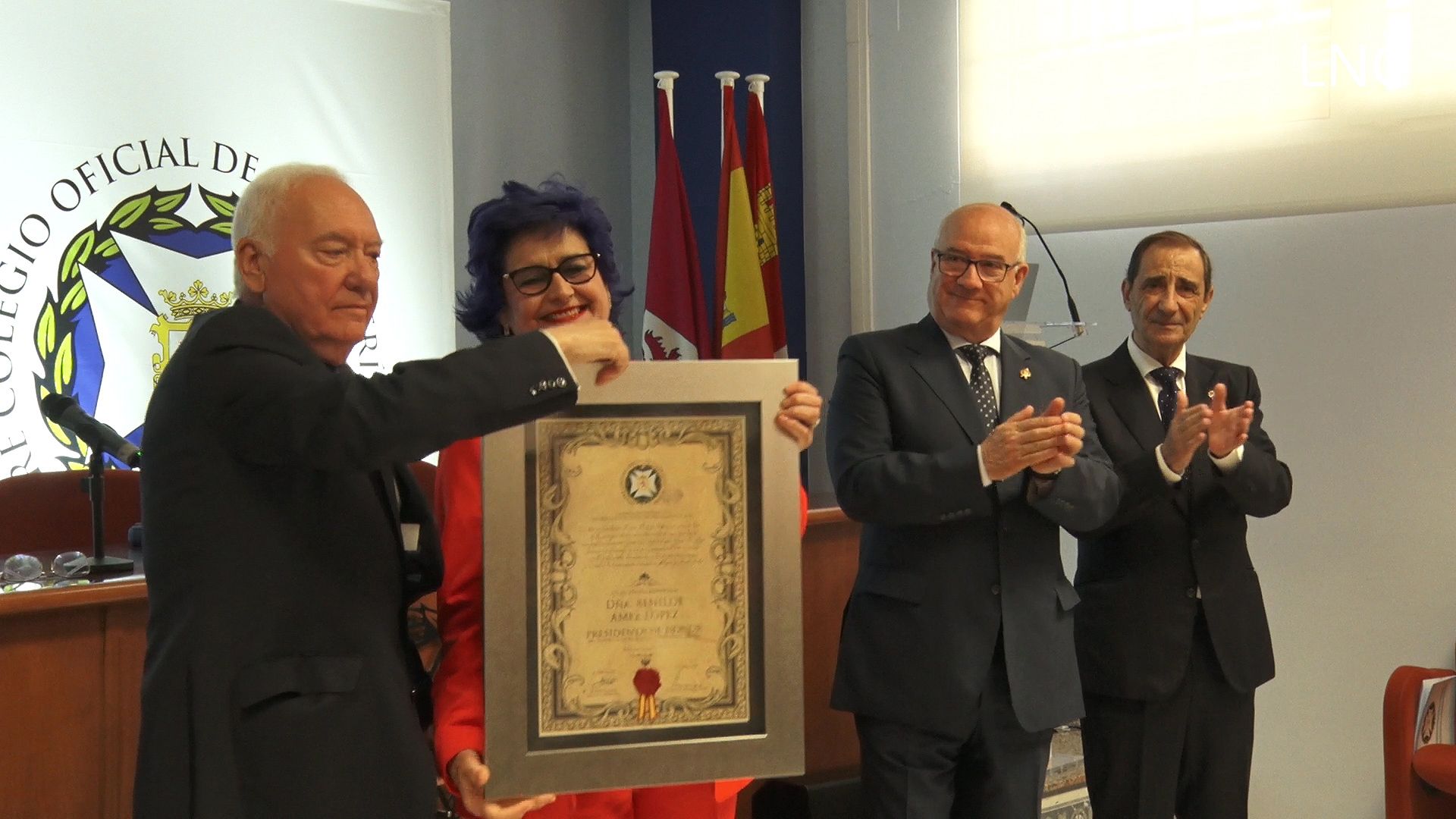 "Gratitud" y "respeto" a los expresidentes del Colegio de Enfemería de León