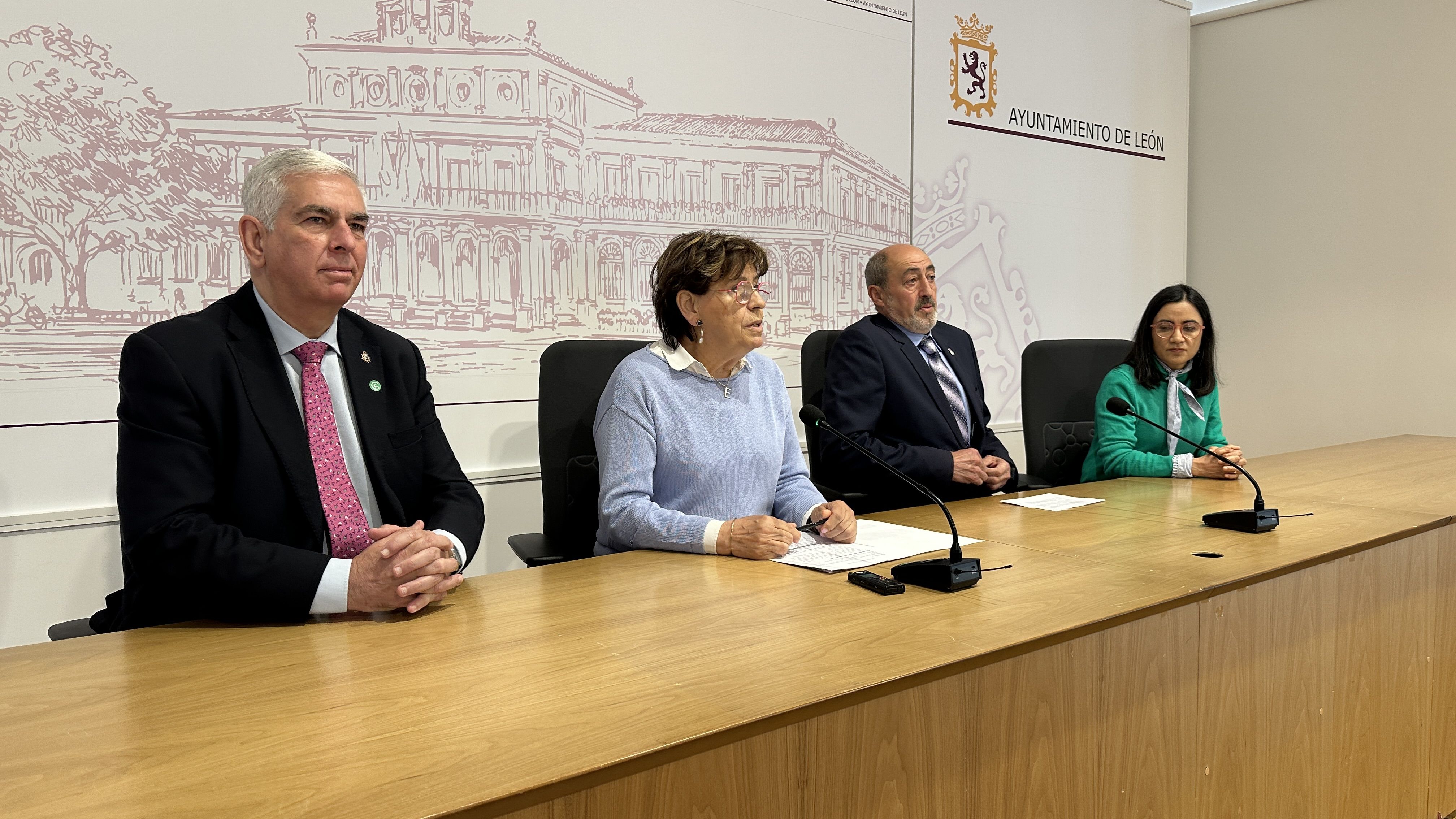 Un instante del acto de presentación celebrado ayer en San Marcelo. | L.N.C.