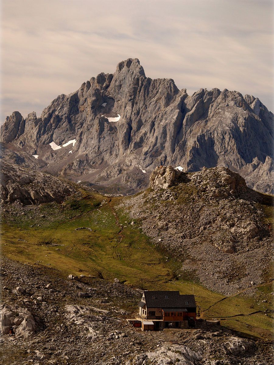 El refugio de Collado Jermoso en una imagen de la exposición El refugio de Collado Jermoso en una imagen de la exposición