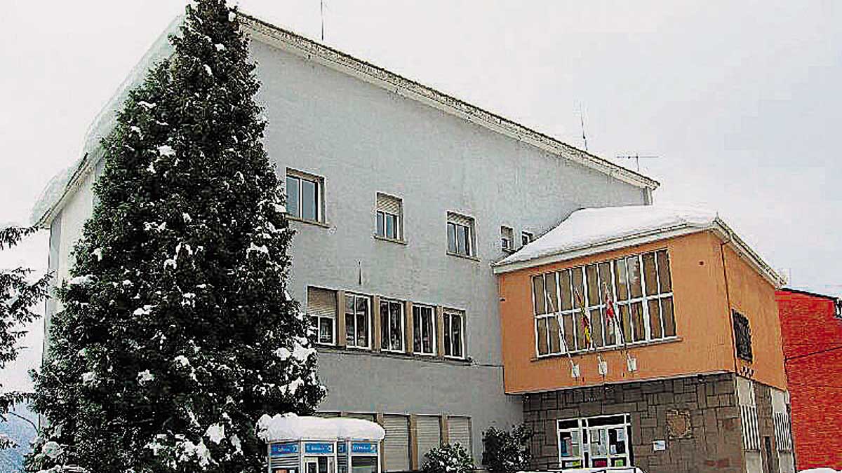 La localidad de Villablino, la capital del valle lacianiego, en la montaña oriental leonesa.