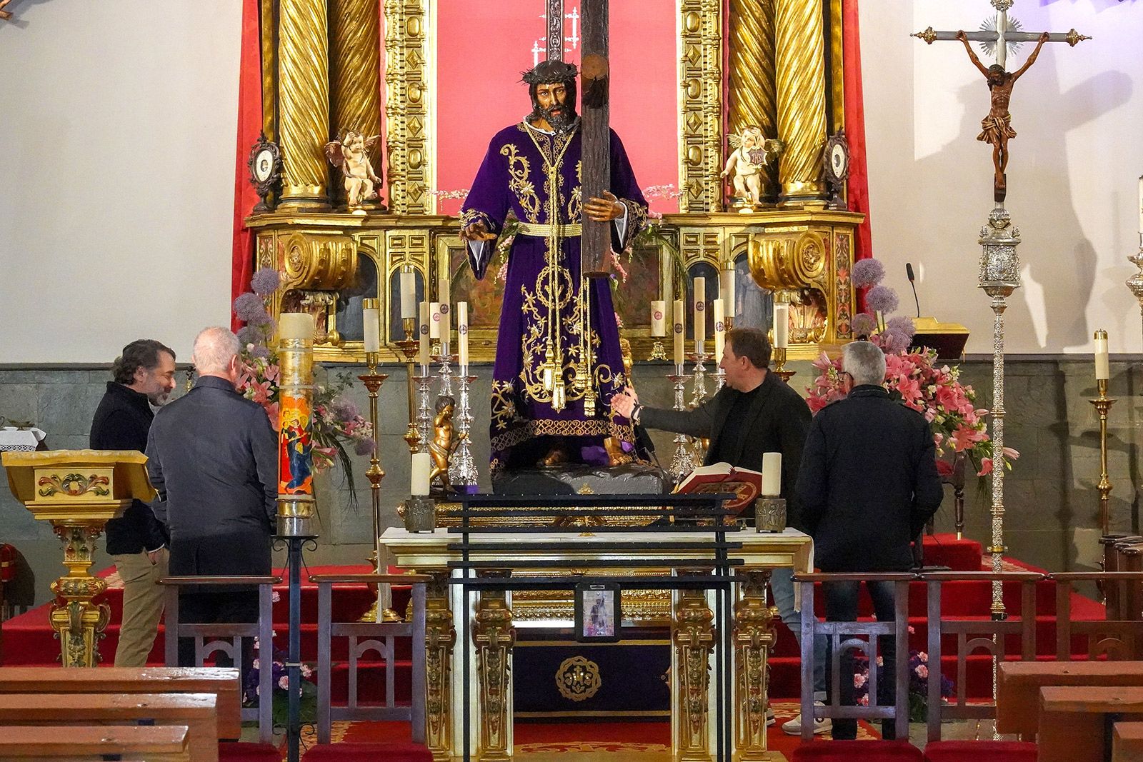 Preparativos para llevar al Nazareno a Roma. | CAMPILLO (ICAL)