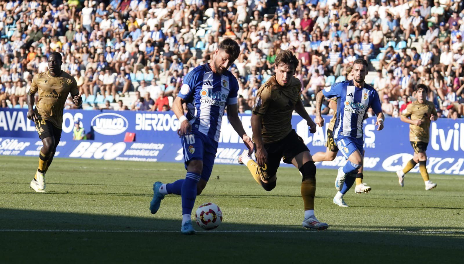 La Deportiva se presenta en Zubieta con la obligación de ganar si quiere seguir vivo en la lucha por el ascenso. PONFERRADINA