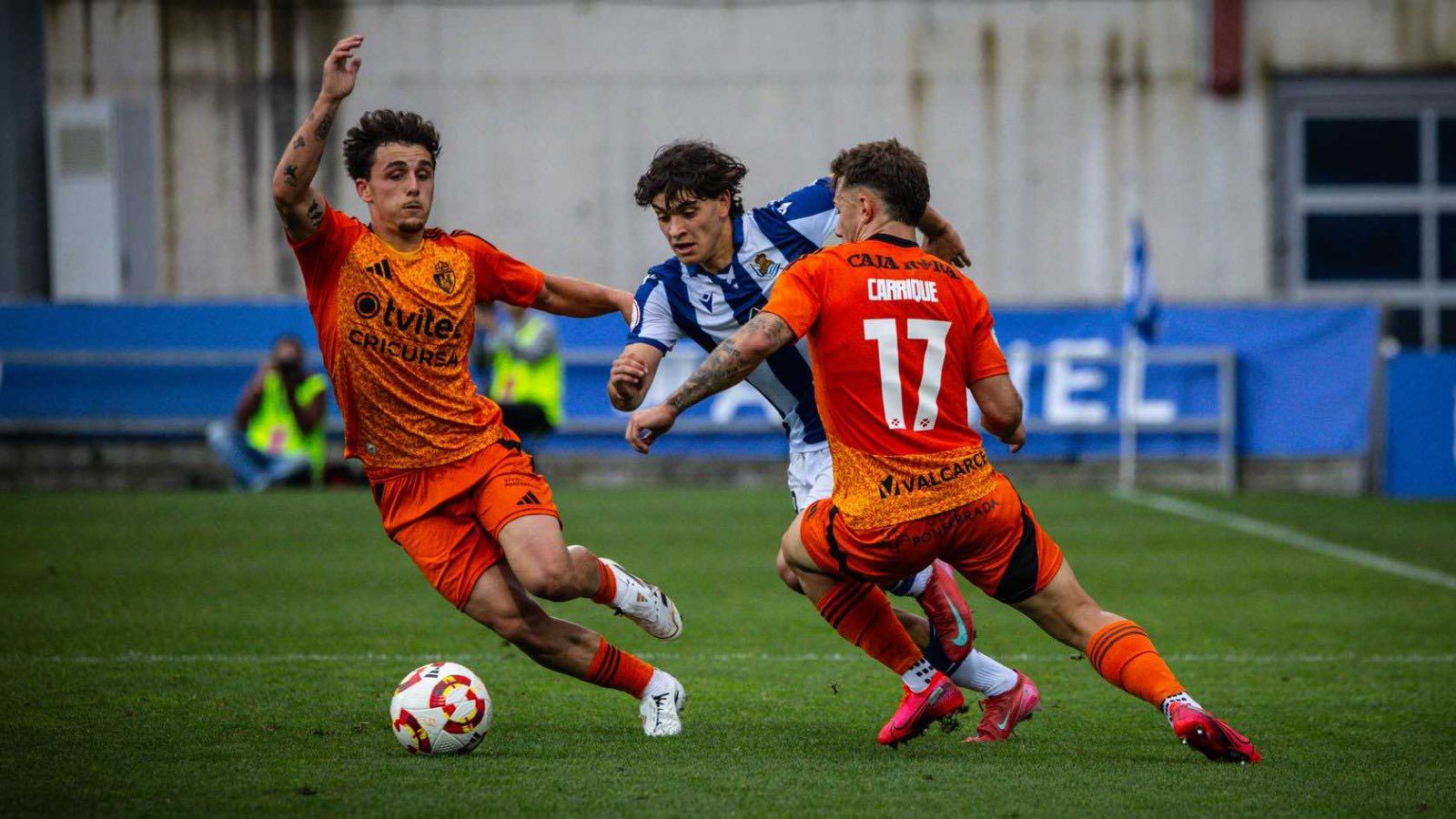 La Real Sociedad B fue muy superior a la Deportiva en los primeros minutos. REAL SOCIEDAD
