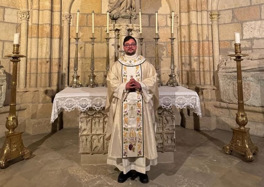 Ramón Gago fue ordenado sacerdote el domingo en la Catedral de León. | L.N.C.