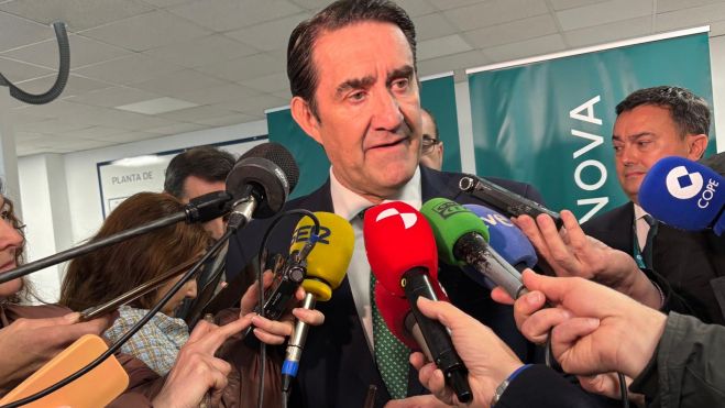 El consejero de Medio Ambiente, Vivienda y Ordenación del Territorio la Junta. | JAVIER FERNÁNDEZ El consejero de Medio Ambiente, Vivienda y Ordenación del Territorio la Junta. | JAVIER FERNÁNDEZ