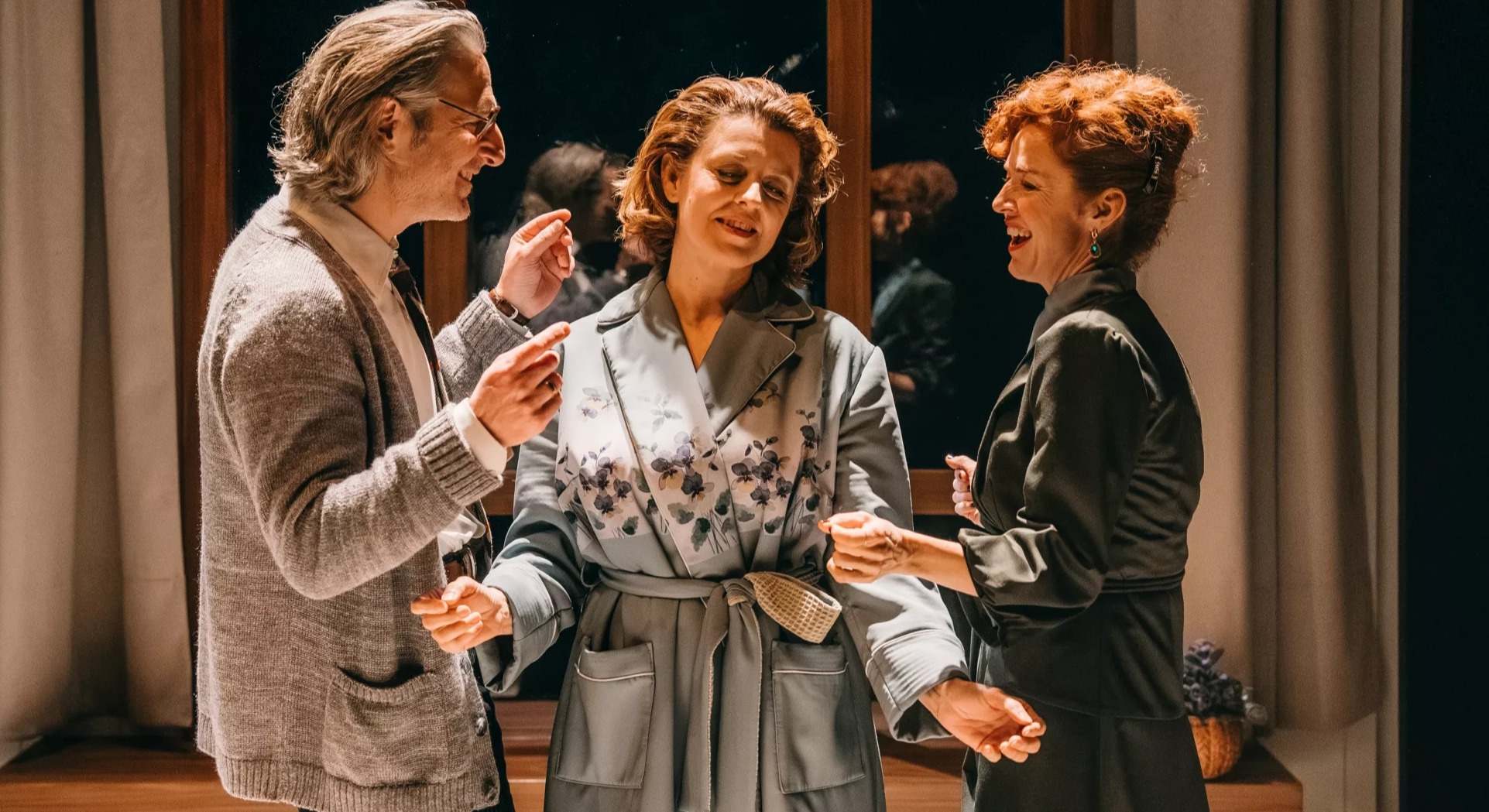 Ernesto Alteiro, Mélida Molina y Marta Belenguer llegan este jueves al Auditorio de León con 'Viejos tiempos'. | LUCÍA ROMERO
