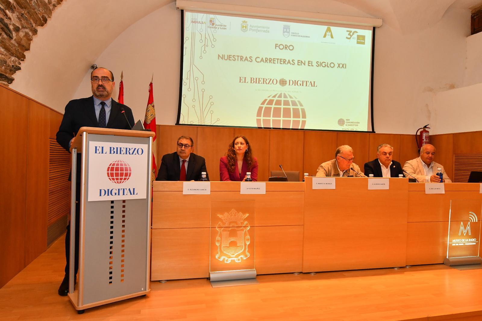 Un instante del foro 'Nuestras carreteras en el siglo XXI'. | Quinito