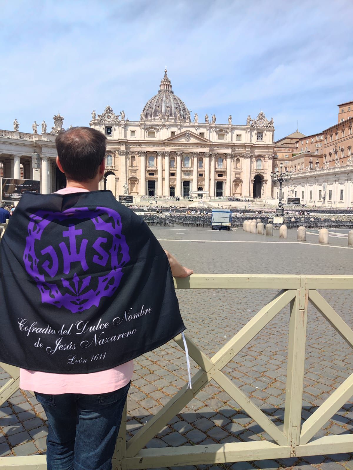 Hermanos y devotos del Nazareno van llegando a Roma para la gran procesión del Jubileo de las Cofradías. | L.N.C.