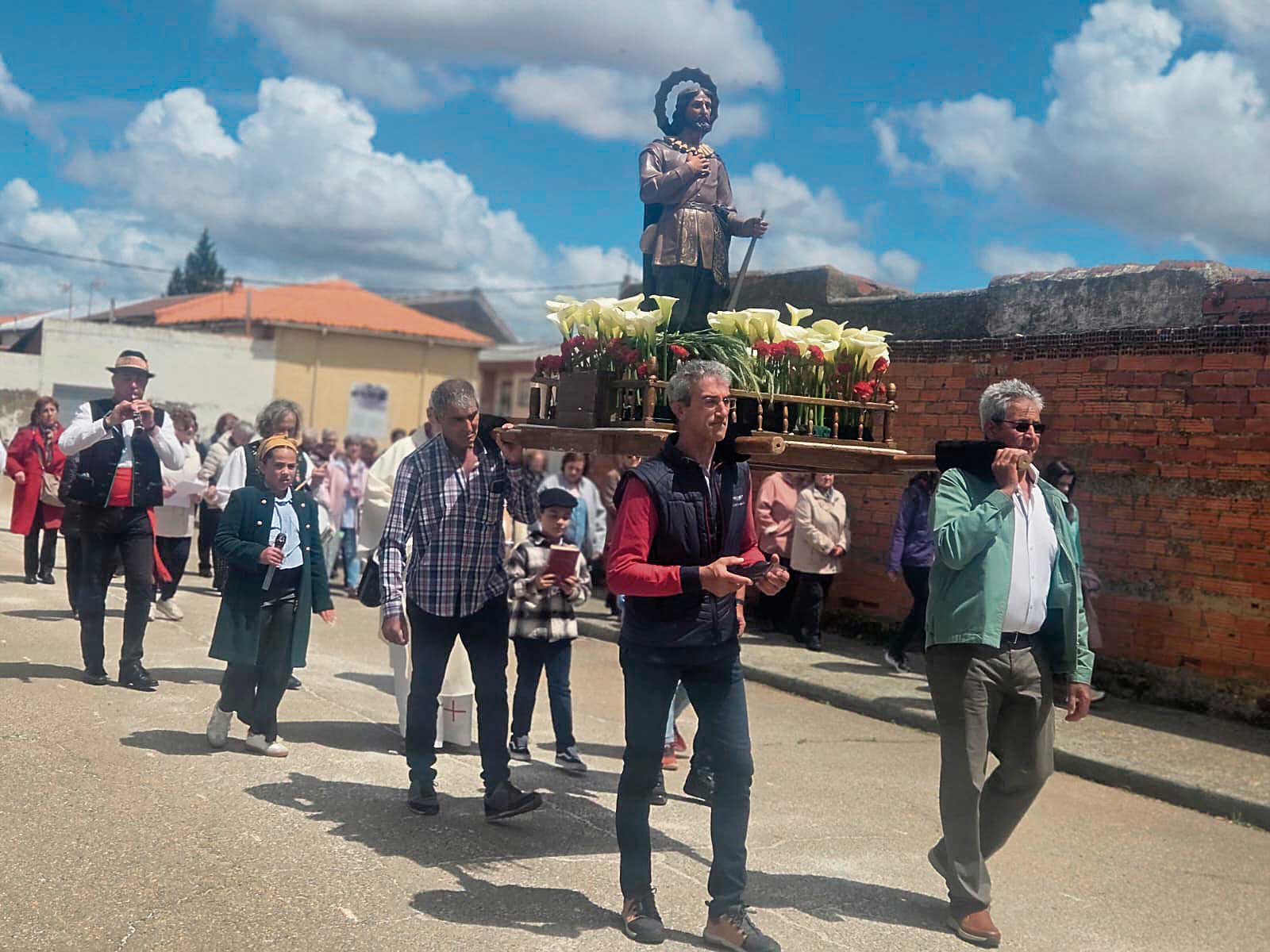 Procesión de San Isidro Labrador, este jueves en Pobladura de Pelayo García. L.N.C. Procesión de San Isidro Labrador, este jueves en Pobladura de Pelayo García. L.N.C.