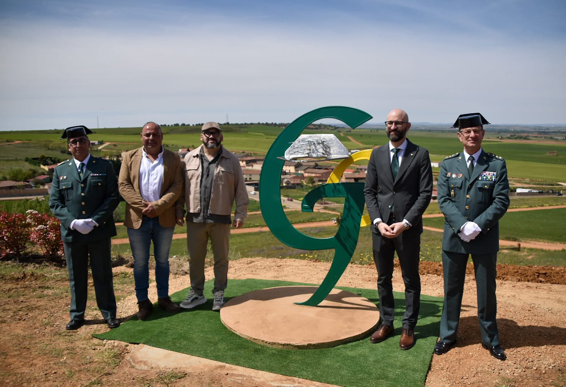 El subdelegado del Gobierno en León, Héctor Aláiz, acudió a la inauguración. | L.N.C.