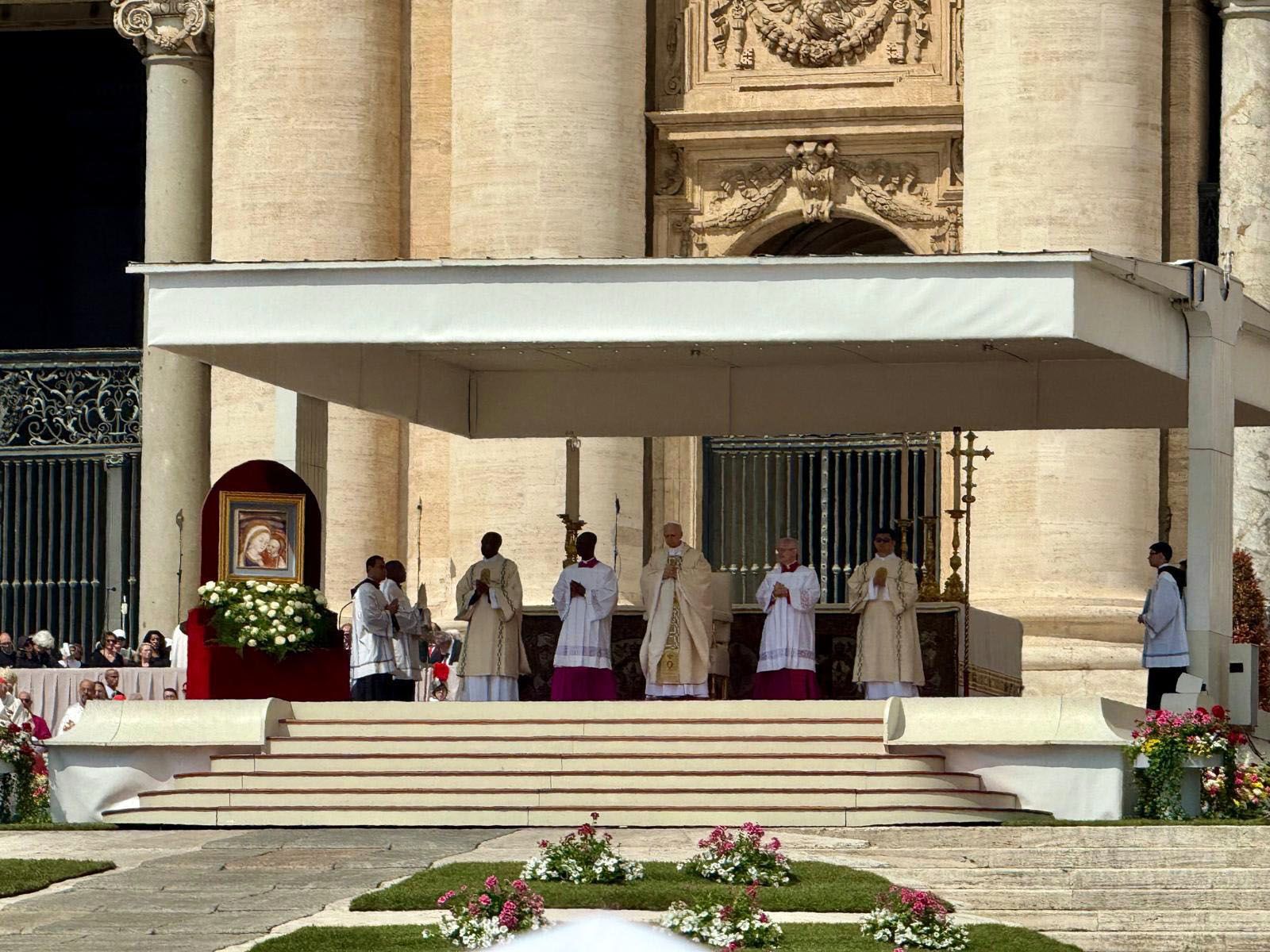 Un instante de la misa del Pontificado del papa León XIV. | ICAL Un instante de la misa del Pontificado del papa León XIV. | ICAL