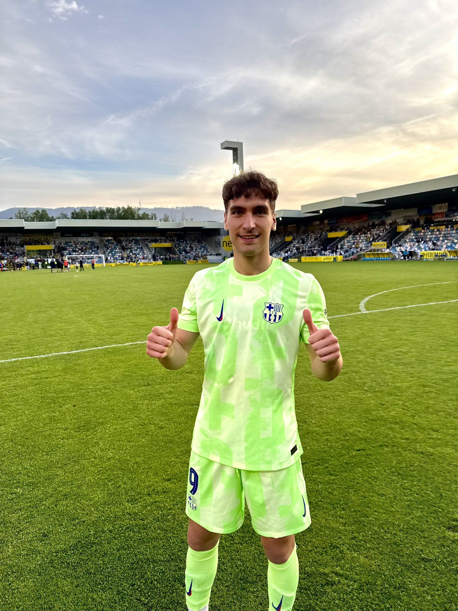 Percan, tras debutar con el Barcelona B. FCBARCELONAB