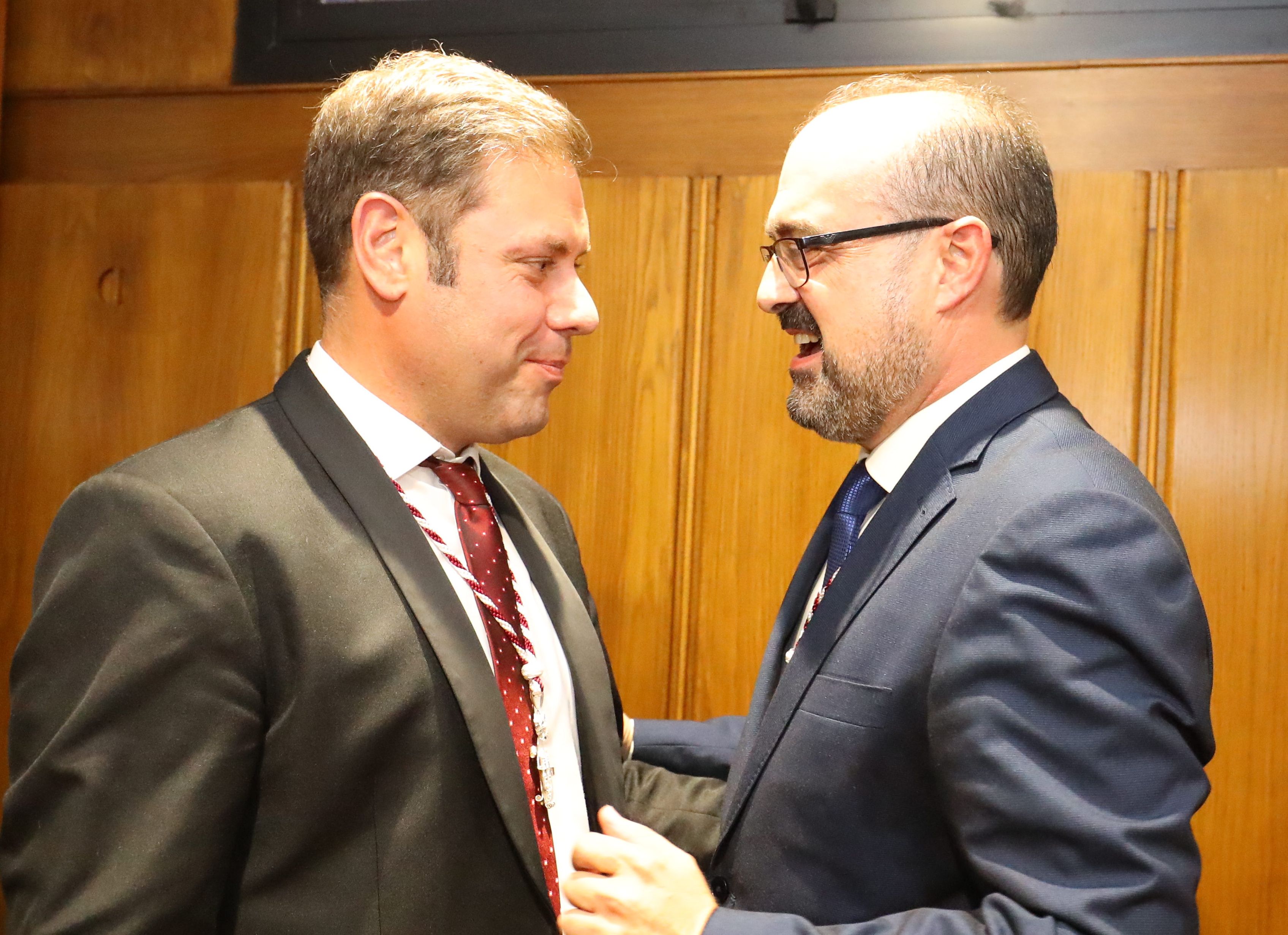 Marco Morala (d) e Iván Alonso (i) son los socios del gobierno ponferradino. | CÉSAR SÁNCHEZ (ICAL)