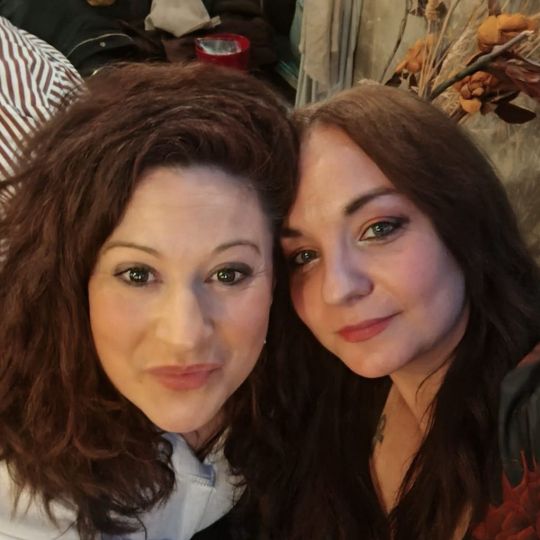 Bárbara González Aller y Elvira Martínez Ropero. Bárbara González Aller y Elvira Martínez Ropero.