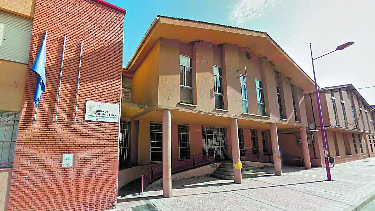 Imagen de archivo del IES Fernando I, ubicado en Valencia de Don Juan. | L.N.C.