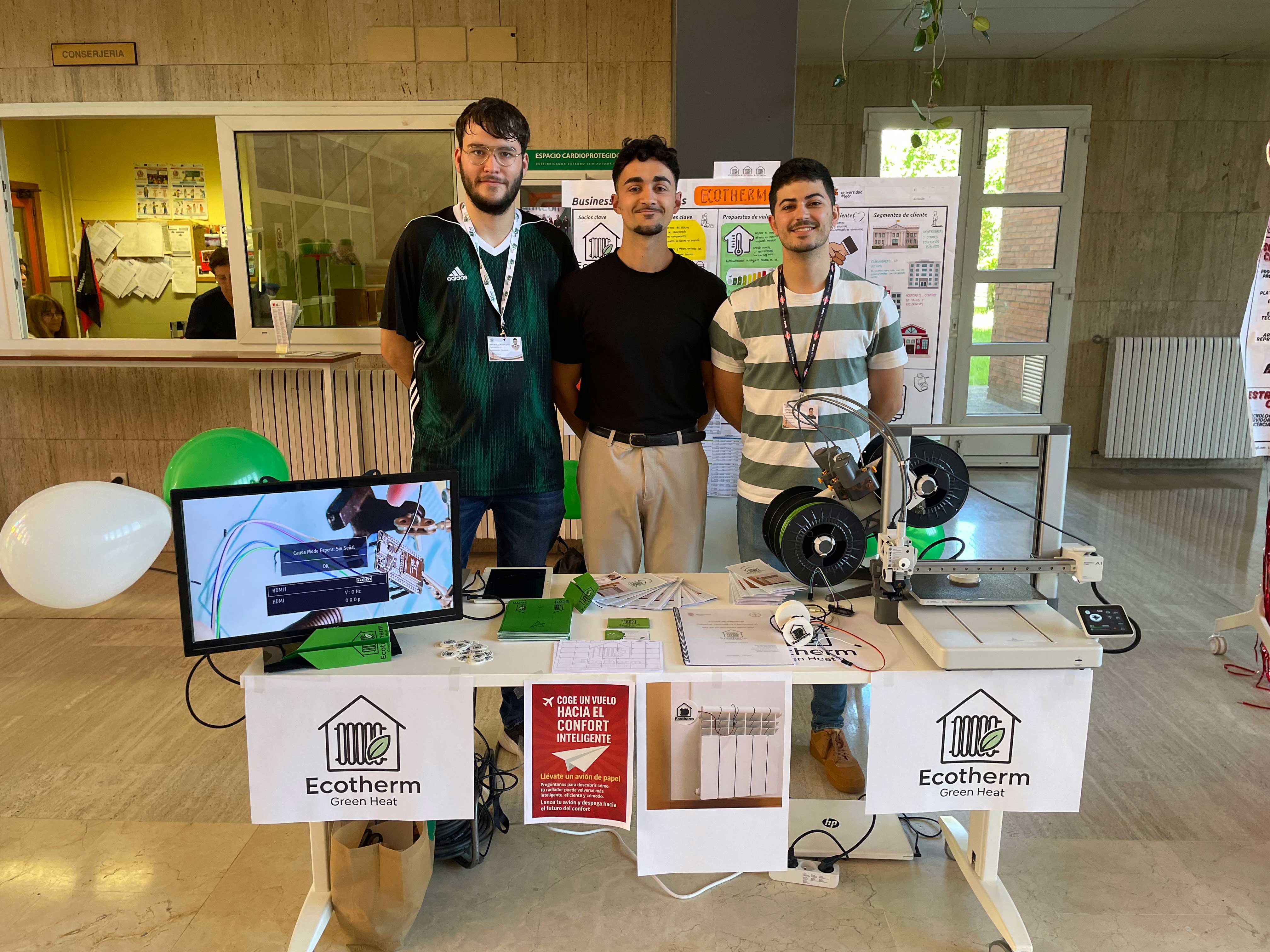 Uno de los grupos participantes en este feria del emprendimiento. | L.N.C. Uno de los grupos participantes en este feria del emprendimiento. | L.N.C.