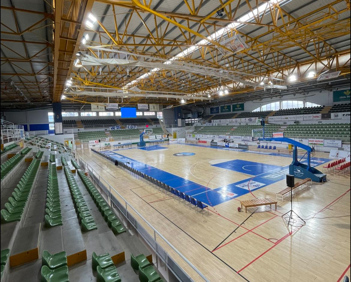 El partido de la Ponferradina contra el Sestao se podrá ver en el Lydia Valentín. L.N.C.