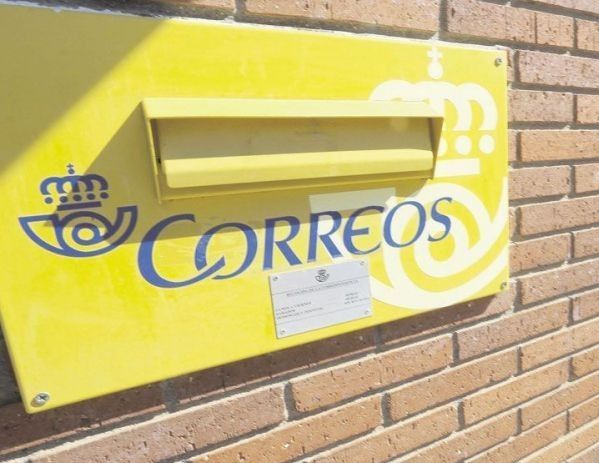 El regidor asegura que Correos debe garantizar un correcto funcionamiento.