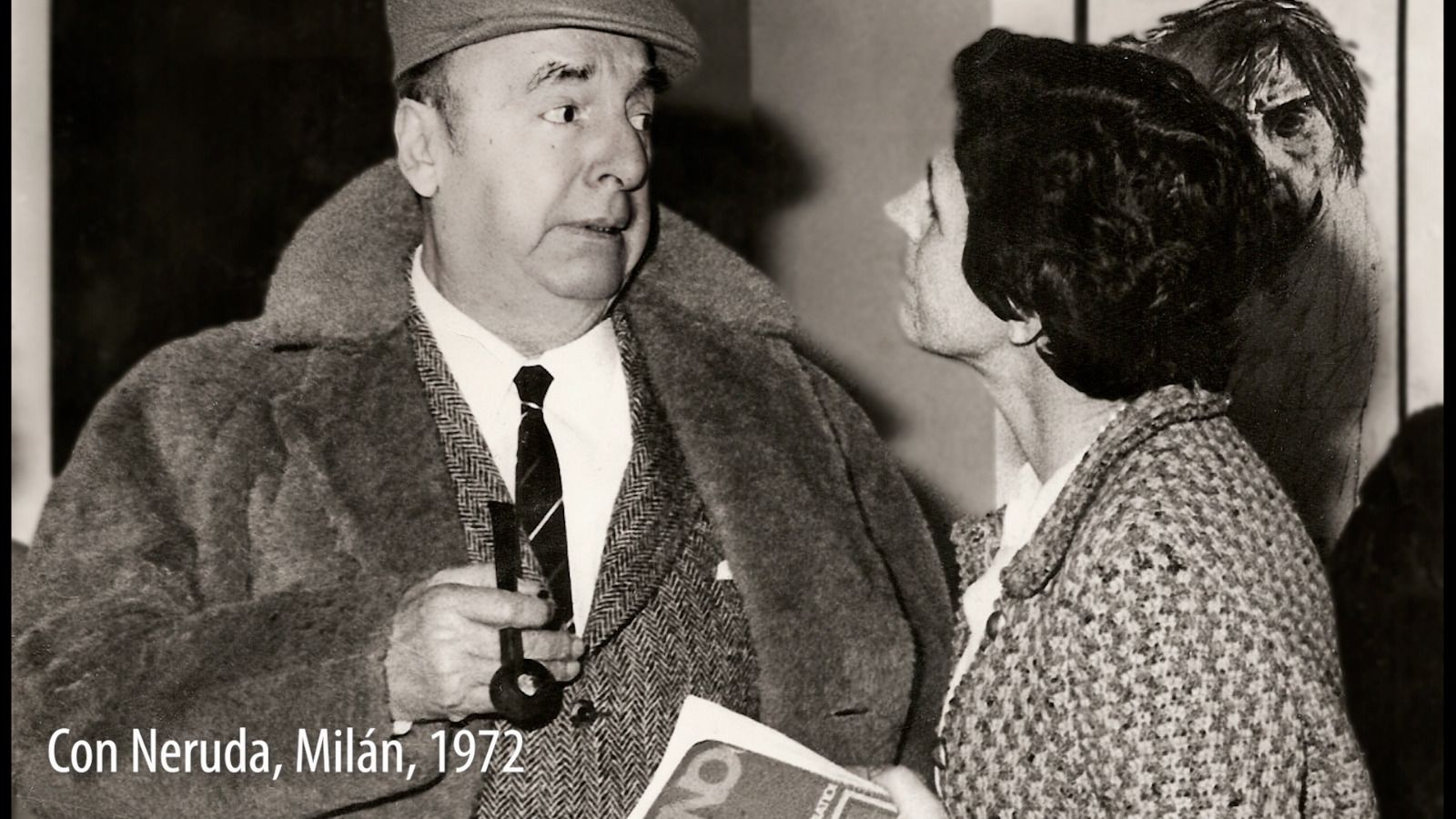La leonesa Teresa Azcárate Diz junto al poeta y político Pablo Neruda. | SIN DOCUMENTOS OFICIALES