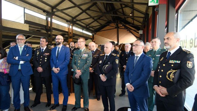Acto de entrega de la medalla a Isma. | J.F. Acto de entrega de la medalla a Isma. | J.F.