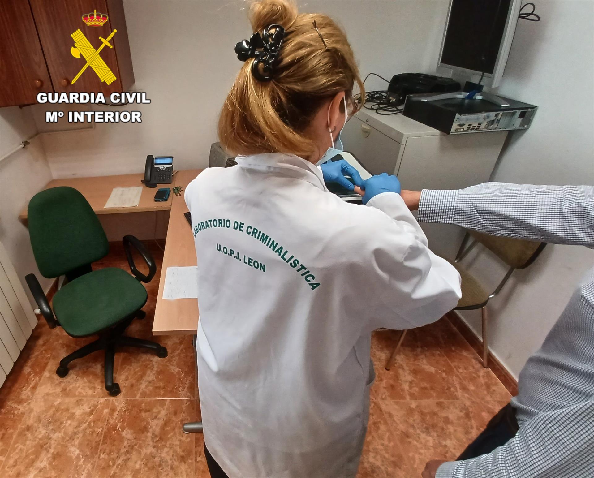 Iimagen tomada durante las labores realizadas por la Guardia Civil para esclarecer los hechos. | GUARDIA CIVIL