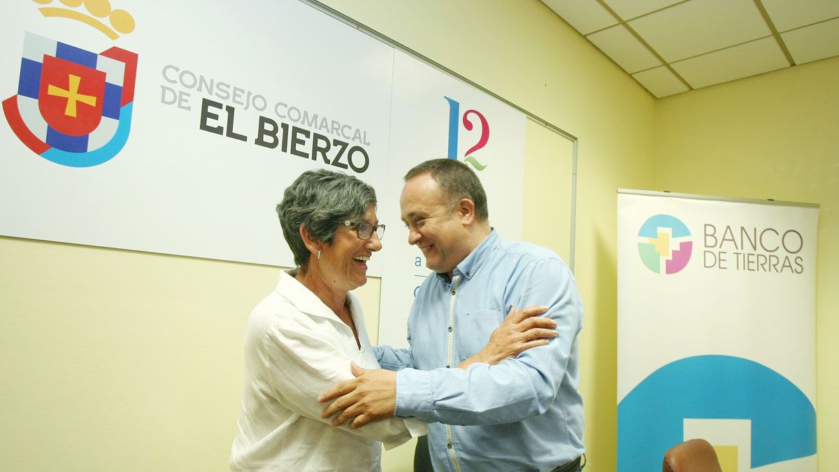 Gerardo Álvarez Courel y la presidenta de ABA, Eugenia Alba. | C. SÁNCHEZ (ICAL)