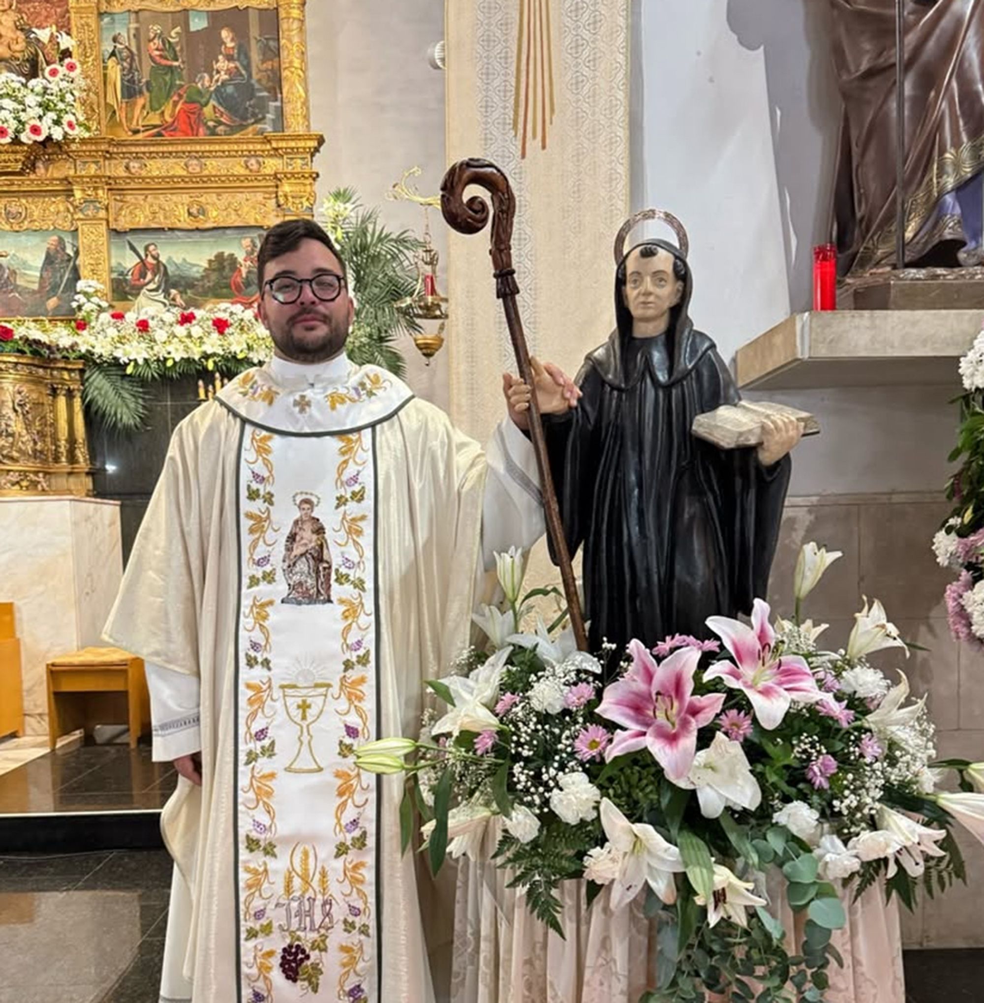 José Ramón Gago Bayón celebró su primera misa en plenas fiestas de San Guillermo. | L.N.C.