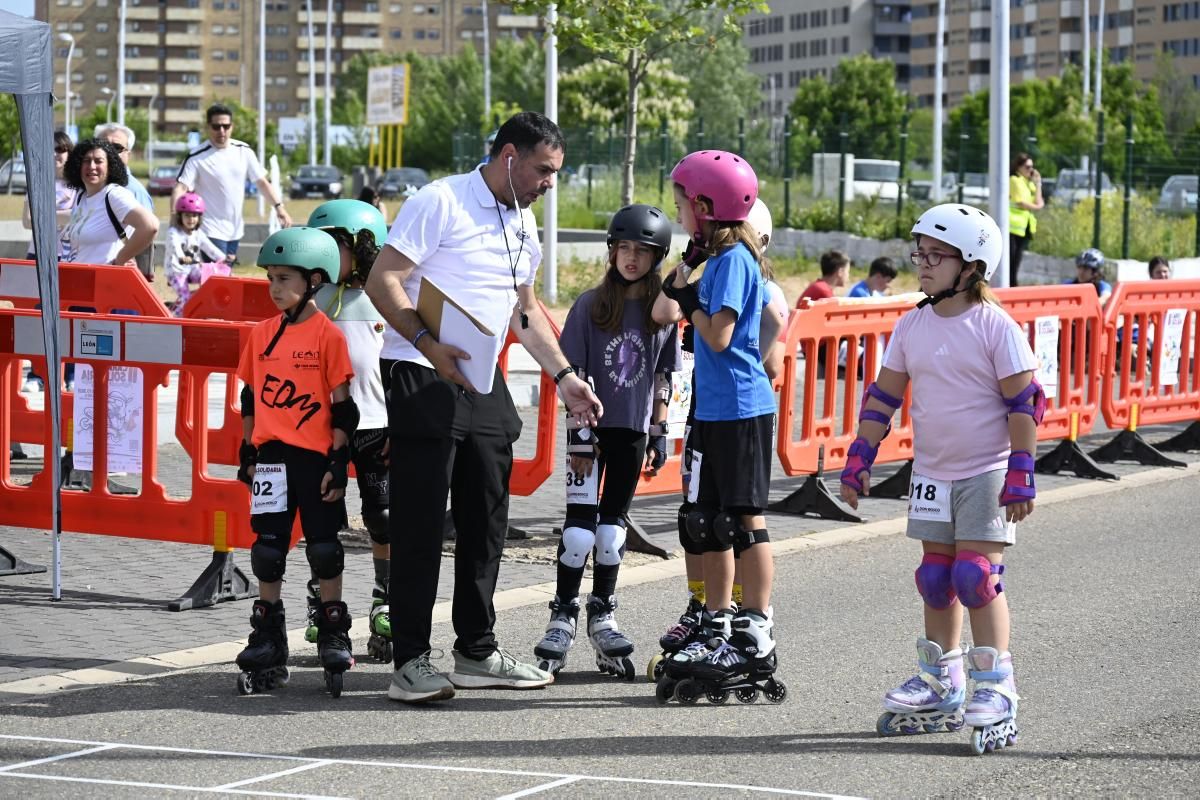 Patinando por Angola en León. | SAÚL ARÉN