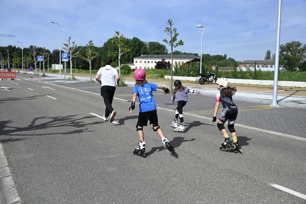 Patinando por Angola en León. | SAÚL ARÉN