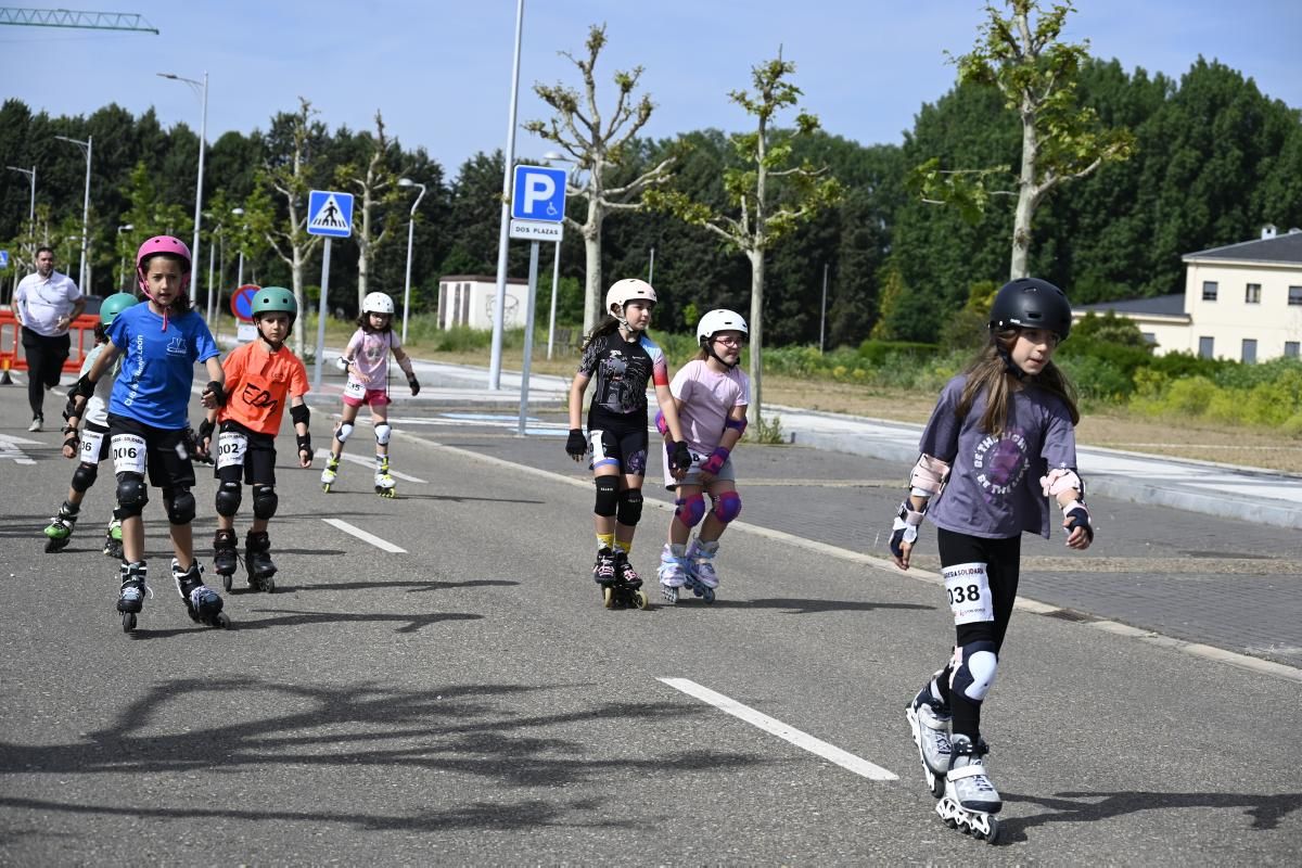 Patinando por Angola en León. | SAÚL ARÉN