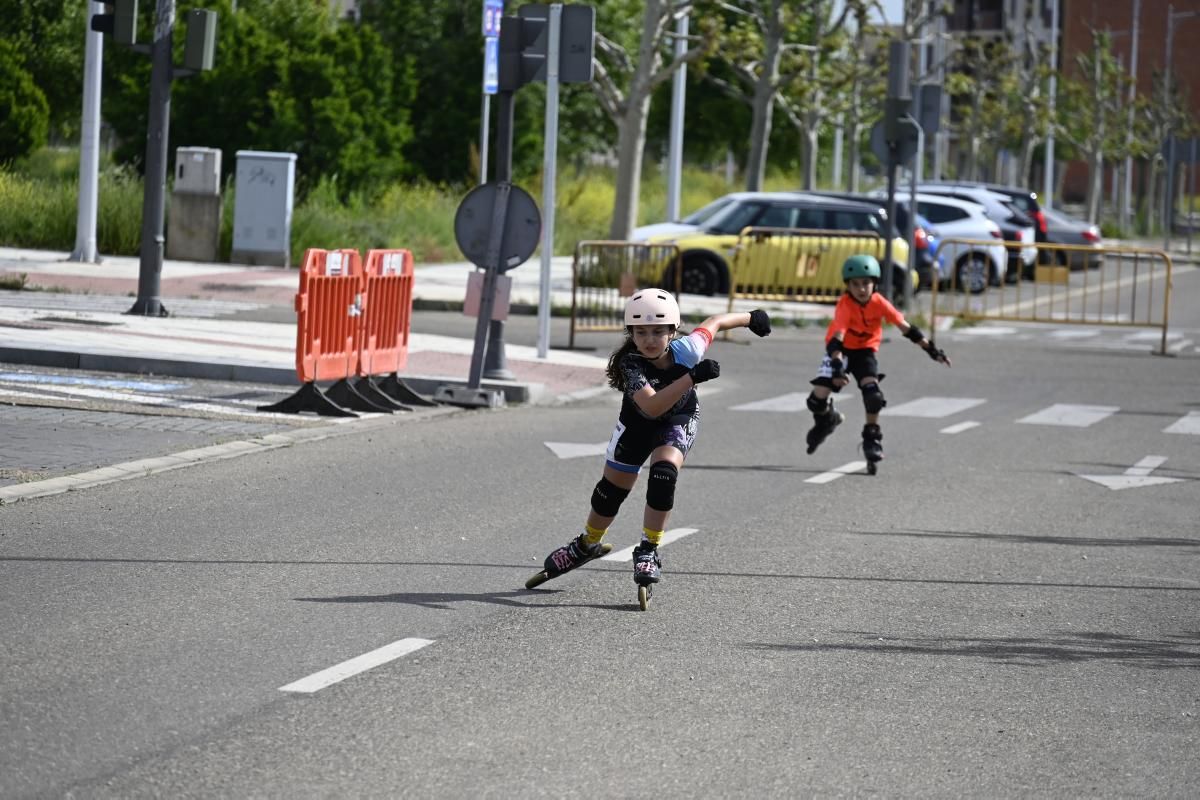 Patinando por Angola en León. | SAÚL ARÉN